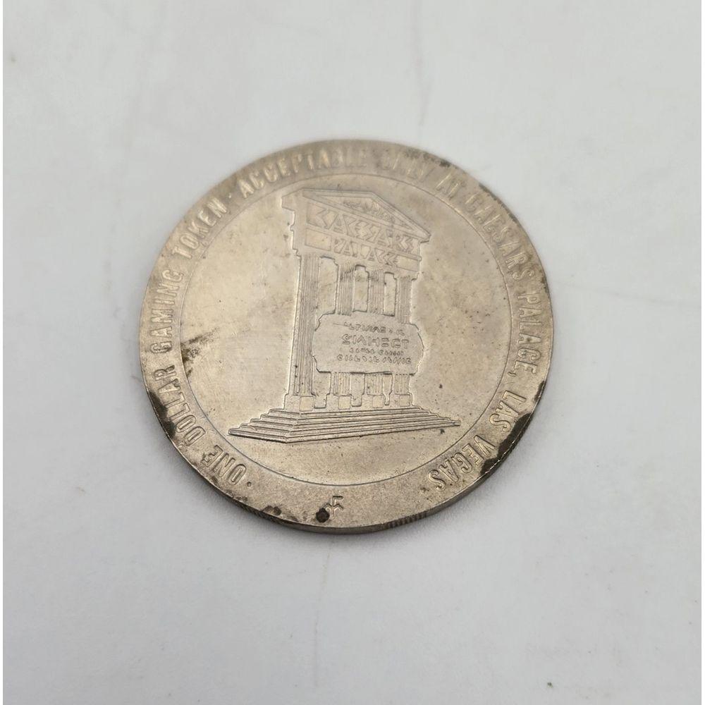 Caesars Palace Casino $1 One Dollar Gaming Token Las Vegas Nevada 1979‎